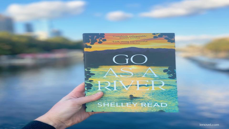 Go As A River เป็นนิยายอิงประวัติศาสตร์สุดหลอนของเชลลีย์ รีดที่เปิดตัวเกี่ยวกับความกล้าหาญของผู้หญิงและความสามารถในการฟื้นตัวเพื่อตอบสนองต่อบาดแผลทางจิตใจที่ประเมินค่าไม่ได้