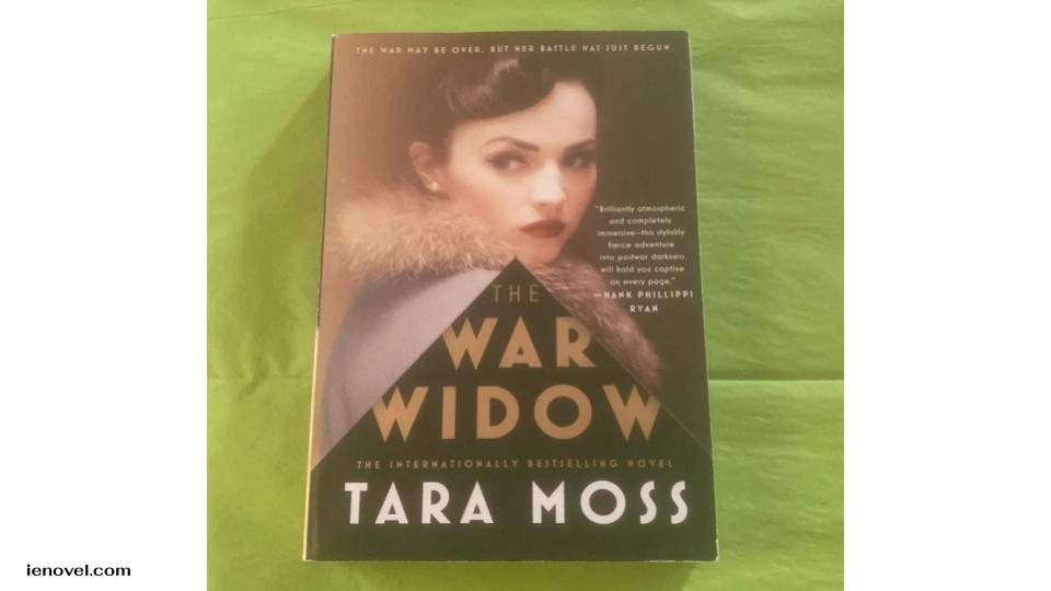 นวนิยายเรื่องใหม่ของ Tara Moss เรื่อง The War Widow (หรืออีกชื่อหนึ่งว่าDead Man Switch ) ถือเป็นจุดเริ่มต้นที่ยอดเยี่ยมสำหรับซีรีย์นิยายอาชญากรรมที่ขายดีที่สุดอย่างแน่นอน