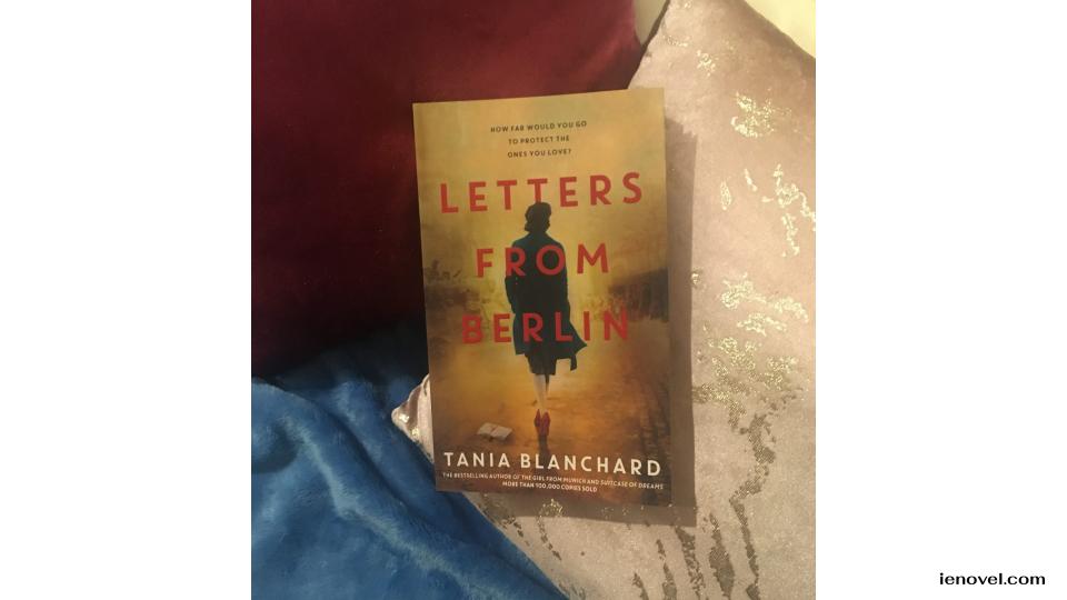 Letters From Berlinเขียนโดย Tania Blanchard เป็นนวนิยายที่กระตุ้นอารมณ์และกระตุ้นความคิดเกี่ยวกับสงครามโลกครั้งที่ 2 จากมุมมองของชาวเยอรมันที่ไม่ใช่นาซี